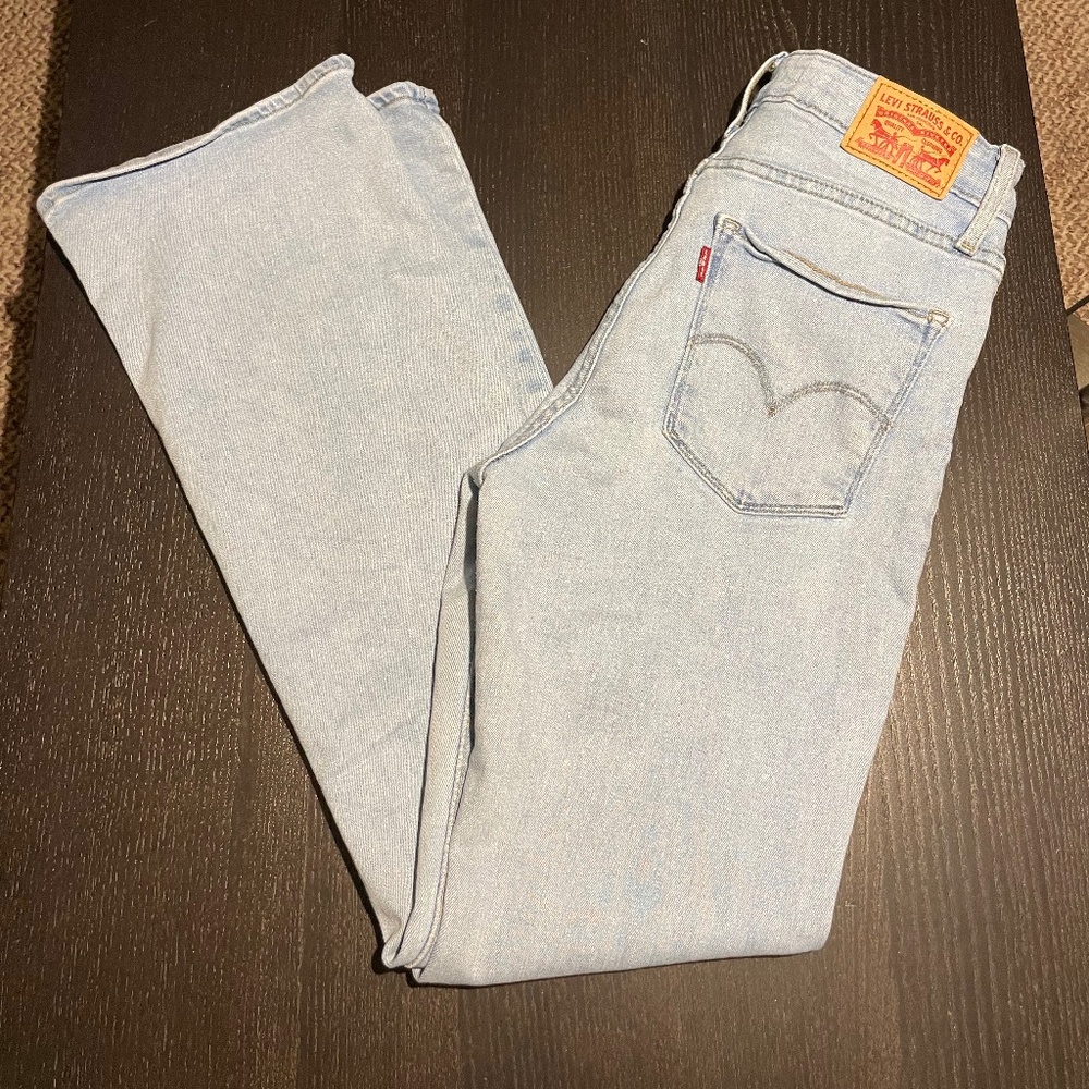 Levi’s 725 High Rise Bootcut Jeans Size 27